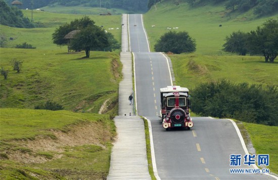 （美麗中國）（1）重慶武?。罕苁钚蓍e游升溫